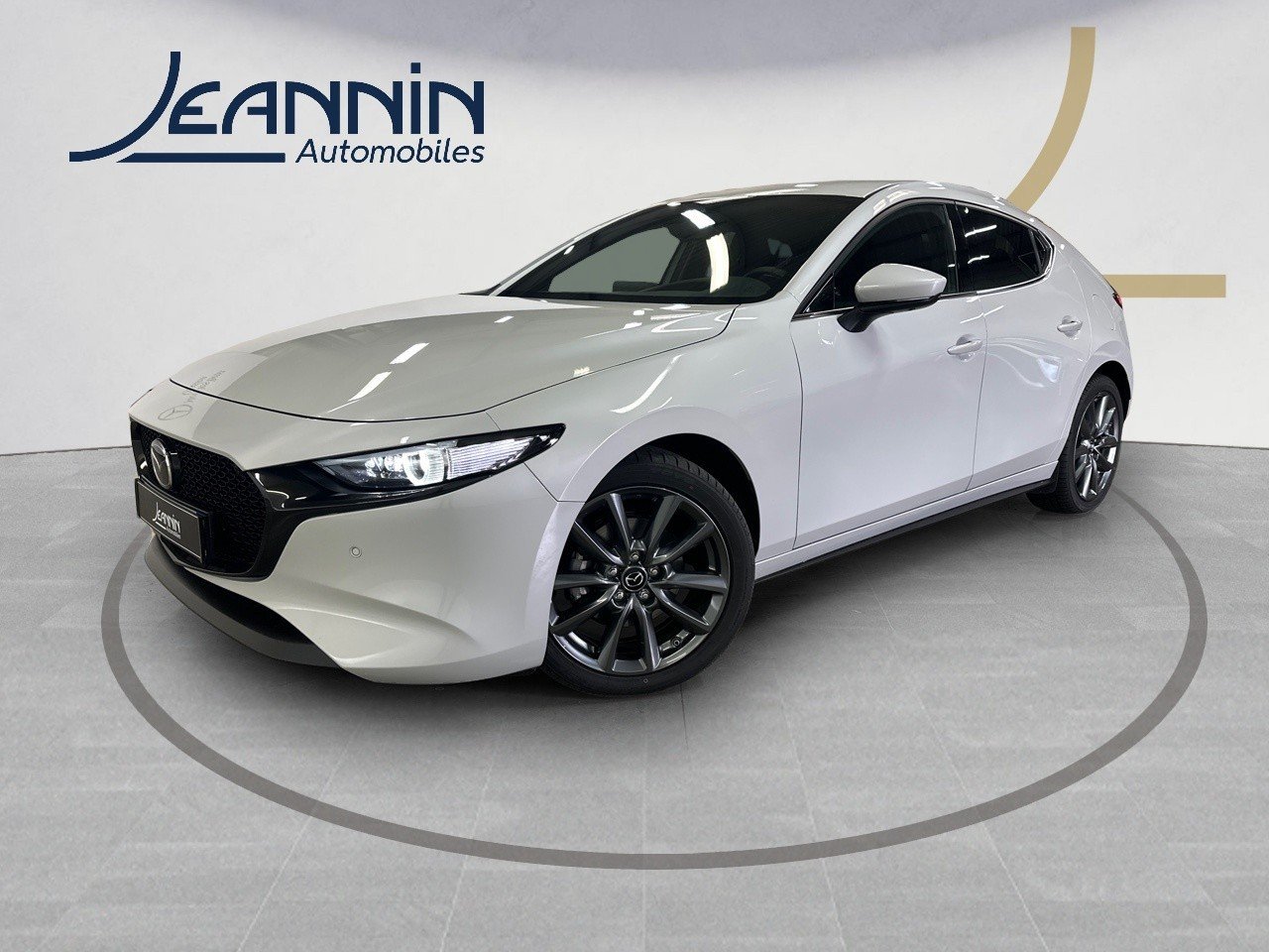 En savoir plus sur MAZDA3