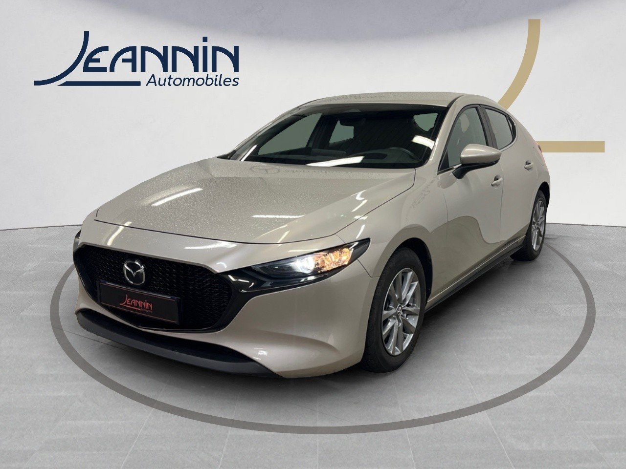 En savoir plus sur MAZDA3