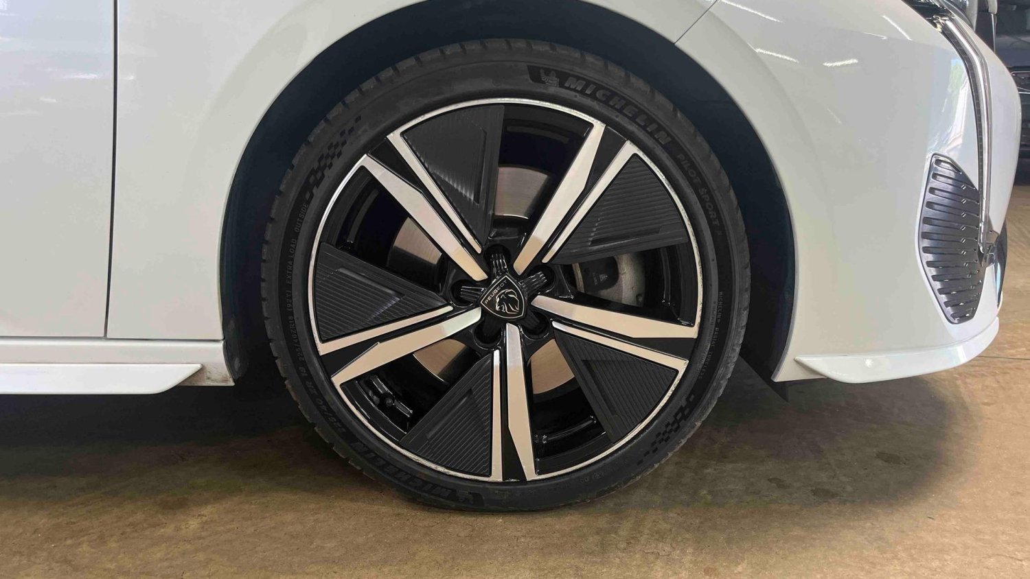 peugeot - Visuel 26