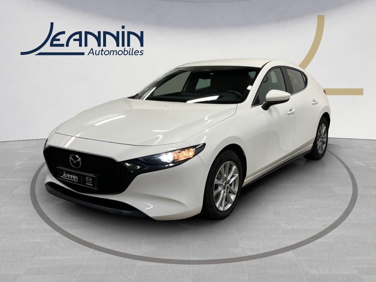 En savoir plus sur MAZDA3