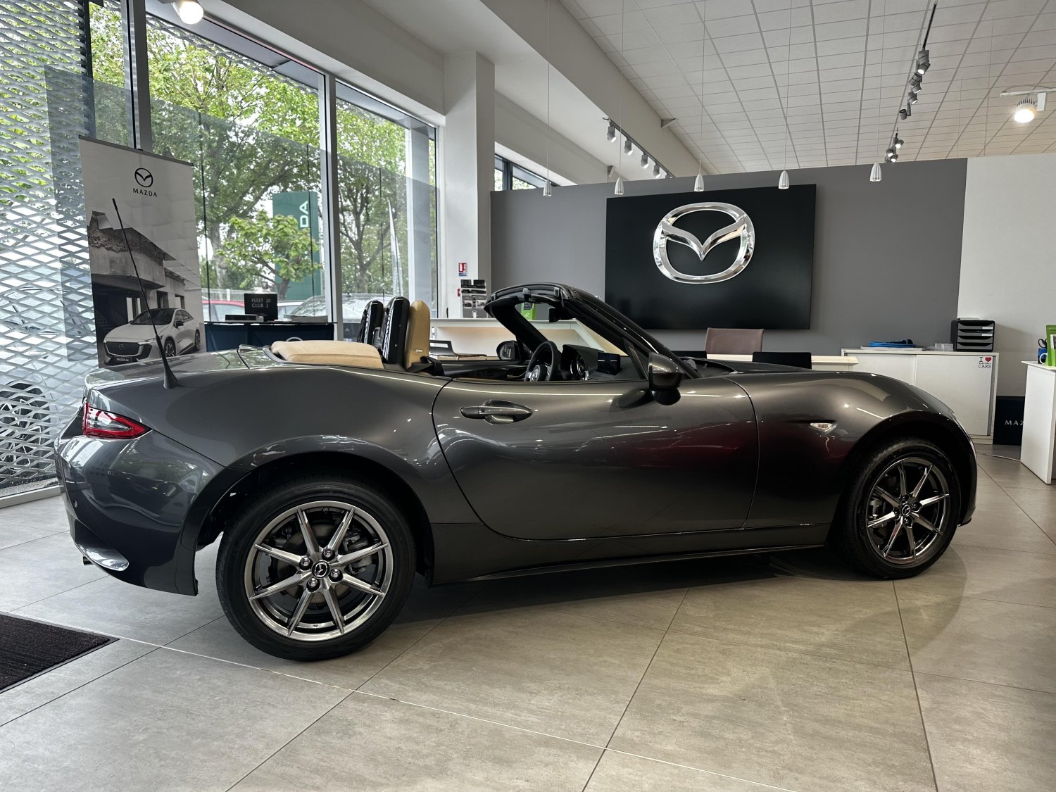 mazda - Visuel 2