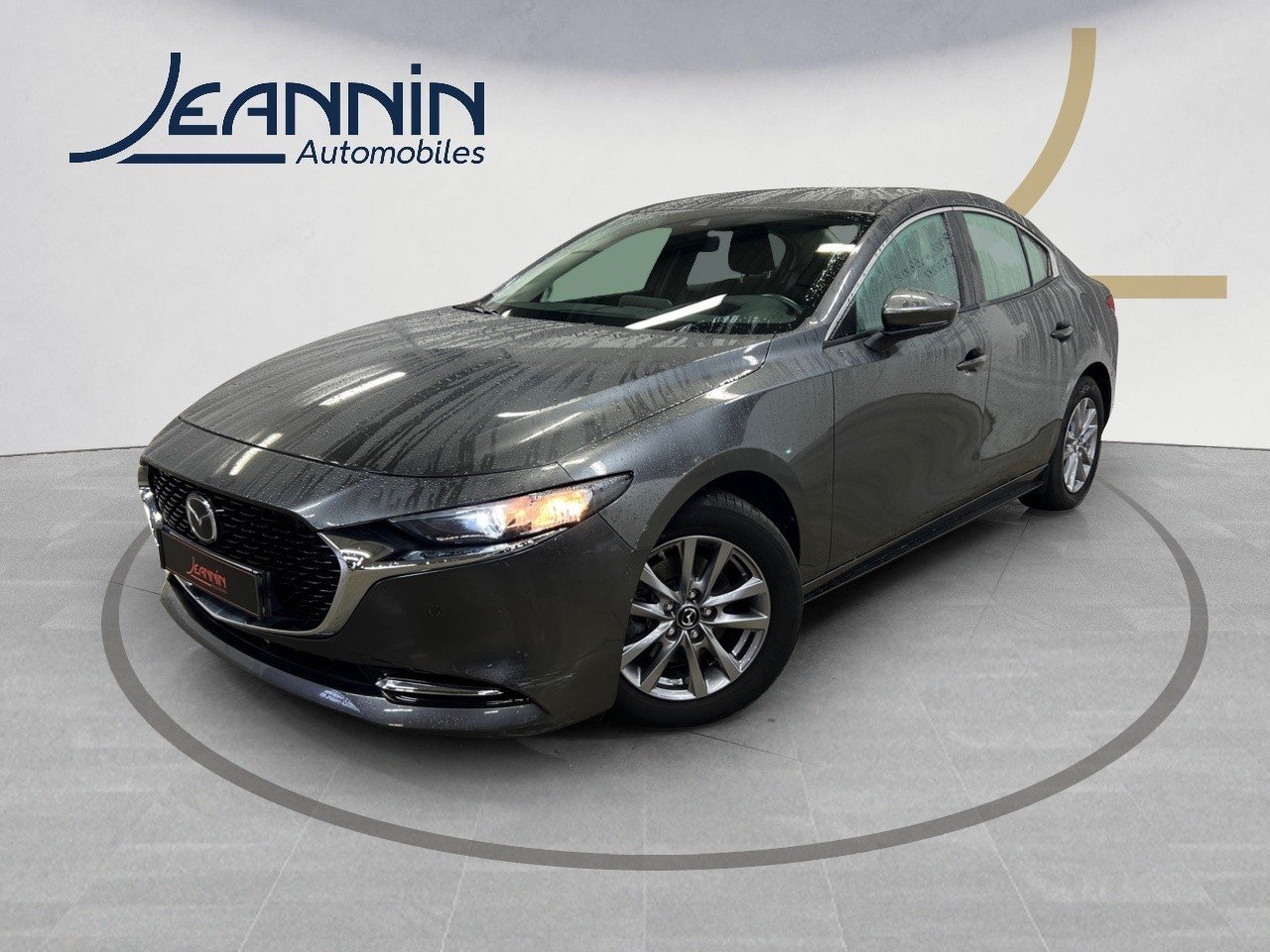 En savoir plus sur MAZDA3